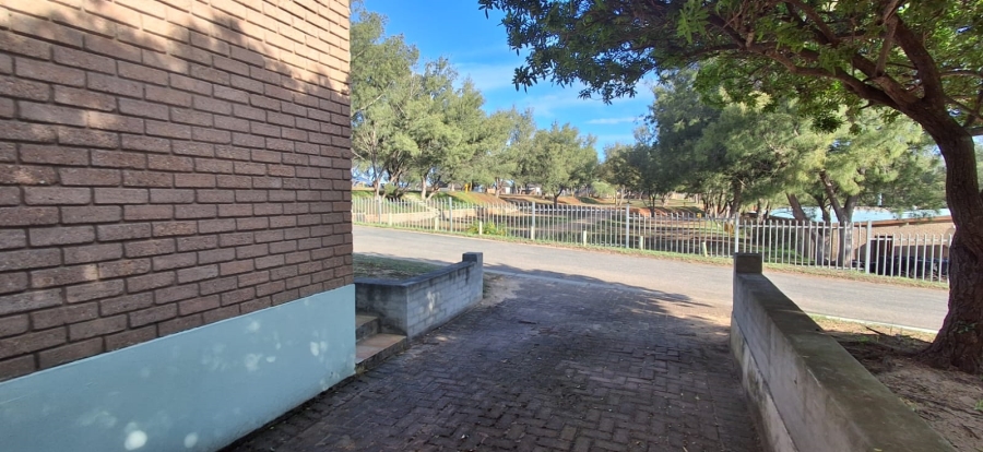 3 Bedroom Property for Sale in Hartenbos Central Western Cape